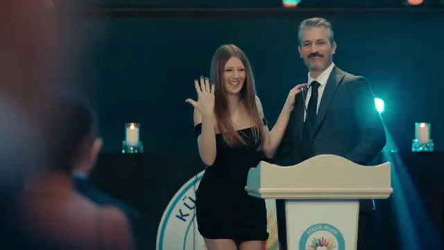 Nazim le pide matrimonio a Bahar de manera p&uacute;blica y delante de la misma Nehir