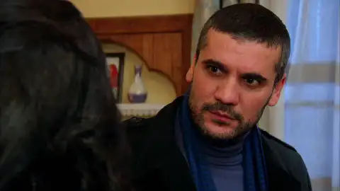 Devra pide a Leyla que se marche de la mansión Devra pide a Leyla que se marche de la mansión