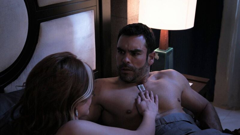 La jugada sucia de Carlota para llevar a Jesús a la cama 