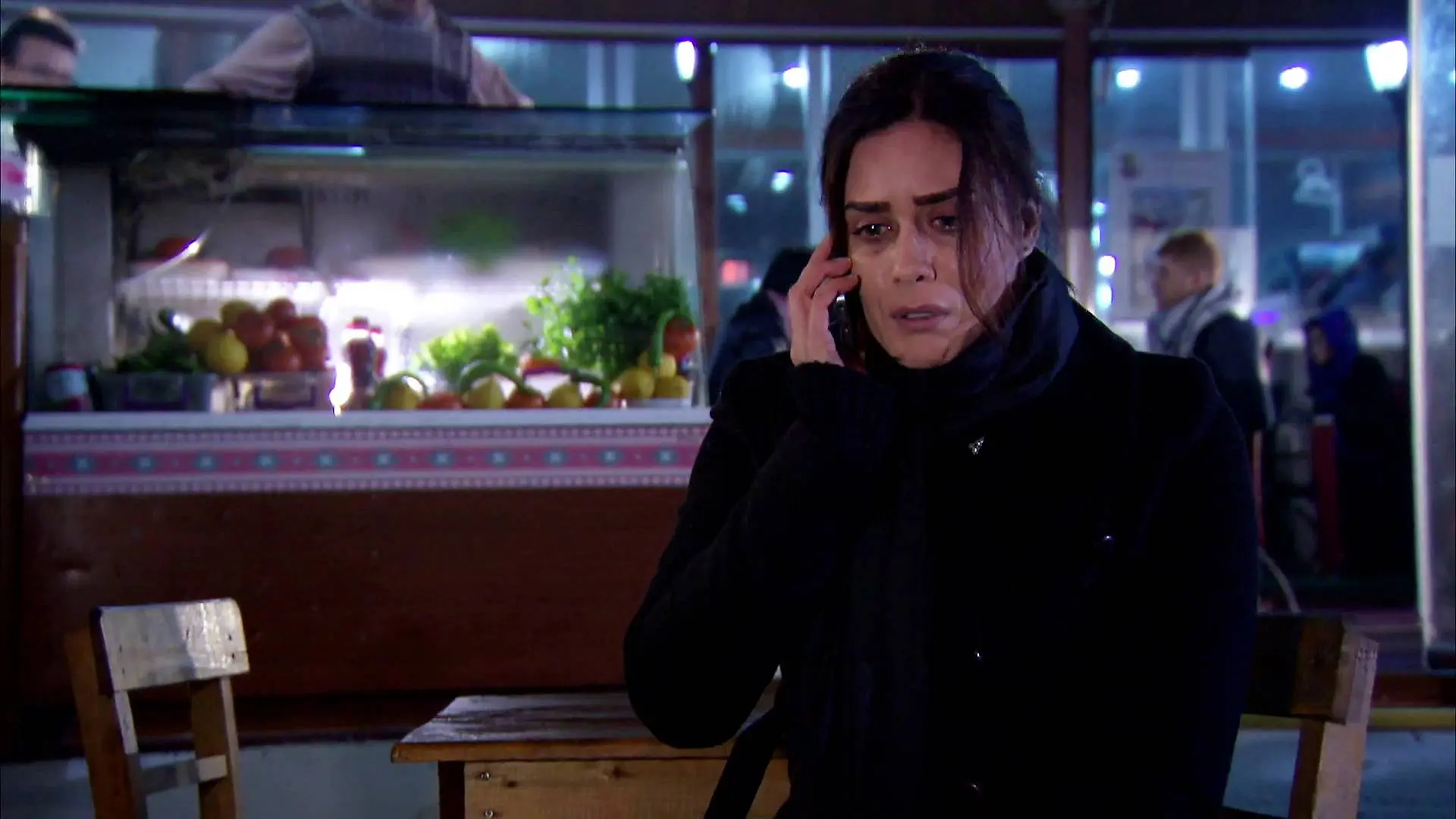 Melek no encuentra a su nieto y pide ayuda a Azad 