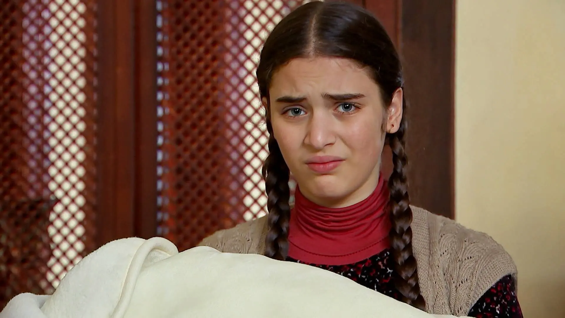 Nujin, a Zehra: "Desde ahora tu hijo Cemal será tu responsabilidad"