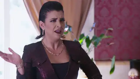 Samia humilla una vez más a Andrea Samia humilla una vez más a Andrea