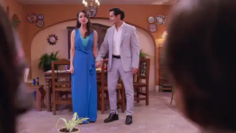 Natalia decide hacer pública su relación con Chente Natalia decide hacer pública su relación con Chente