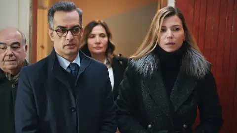 Selen Tras el cristal