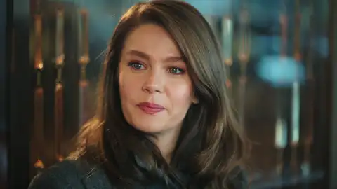 Nalan Tras el cristal