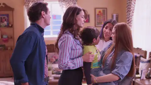 Olga logra distanciar a Natalia de Vicente con mentiras, pero los planes se le tuercen gracias a Benjamín  Olga logra distanciar a Natalia de Vicente con mentiras, pero los planes se le tuercen gracias a Benjamín