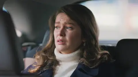 La muerte de Adil y las duras palabras de Feride atormentan a Nalan La muerte de Adil y las duras palabras de Feride atormentan a Nalan