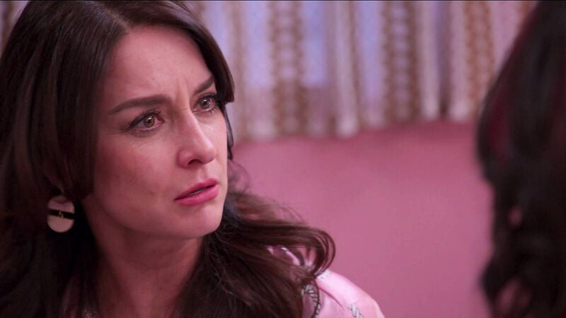 Natalia está destrozada tras descubrir a Vicente en la cama con Olga