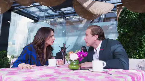 Natalia pone en alerta a Mario Natalia pone en alerta a Mario