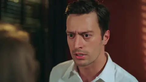 Sedat Tras el cristal