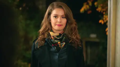 Nalan Tras el cristal