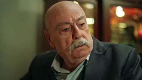 Cavit Tras el cristal