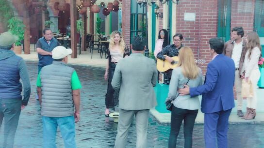 Un momento mágico para Valeria y Mateo