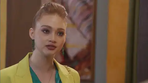 Melisa se presenta en la cabaña de Mateo hecha una furia  Melisa se presenta en la cabaña de Mateo hecha una furia