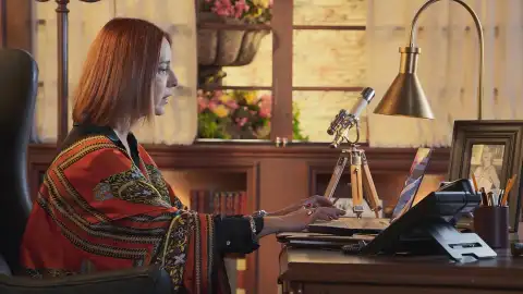 Fedra planea asesinar a Valeria Fedra planea asesinar a Valeria