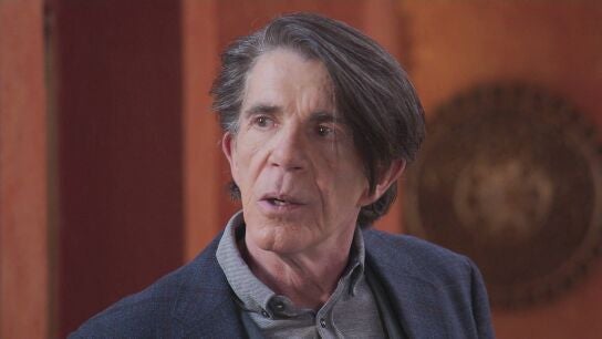 &iexcl;Esc&aacute;ndalo en la hacienda! Alfonso descubre la traici&oacute;n de Fedra con su amante Gabino y se desata el caos 