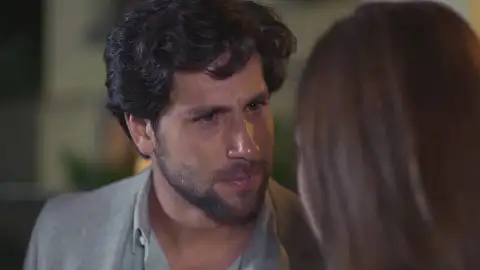 Mateo se siente traicionado por Valeria Mateo se siente traicionado por Valeria