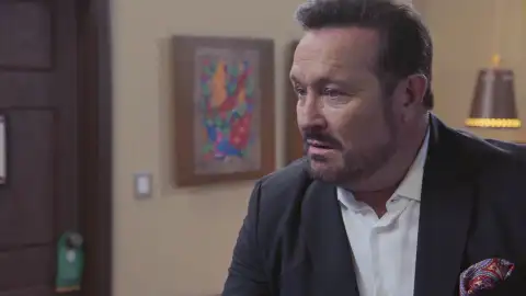 ¡La verdad sale a la luz! Valeria descubre que Ernesto y Daniela son sus verdaderos padres ¡La verdad sale a la luz! Valeria descubre que Ernesto y Daniela son sus verdaderos padres