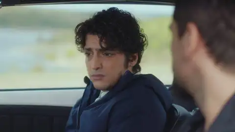 Alí teme perder para siempre a Nazli Alí teme perder para siempre a Nazli