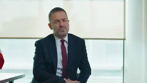 Tanju pone entre la espada y la pared a Ferman Tanju pone entre la espada y la pared a Ferman