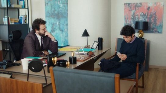 Alí recibe un mensaje de Ezo que le parte el corazón