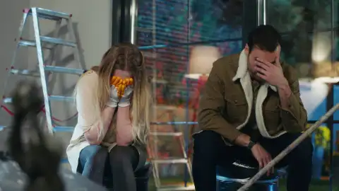 Açelyay Doruk echan mucho de menos a Demir Açelyay Doruk echan mucho de menos a Demir