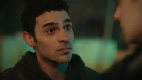 El enfrentamiento más duro entre Ömer y Kadir El enfrentamiento más duro entre Ömer y Kadir