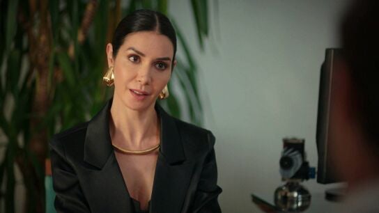 Suzan se siente en deuda con Ömer