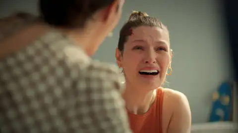 Harika urde un maléfico plan para separar a Suzan de Ömer Harika urde un maléfico plan para separar a Suzan de Ömer