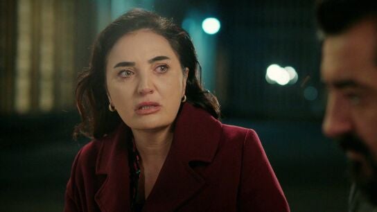 Sengül le recrimina a Akif haber encubierto a su hija Melisa