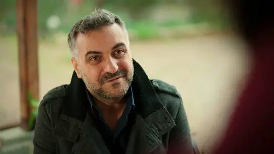 Llega a casa de Sengül un hombre que se presenta como su casero Llega a casa de Sengül un hombre que se presenta como su casero