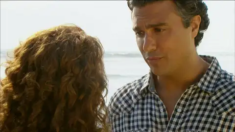 Juan Carlos alerta a Helena sobre Plutarco: "No es la persona que tú crees" Juan Carlos alerta a Helena sobre Plutarco: "No es la persona que tú crees"
