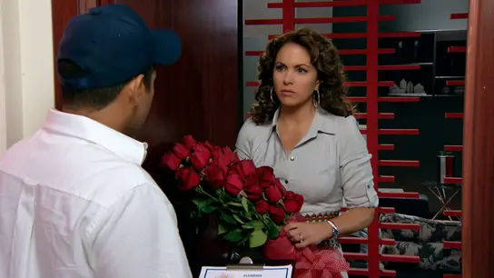 Juan Carlos intenta reconquistar a Helena Juan Carlos intenta reconquistar a Helena