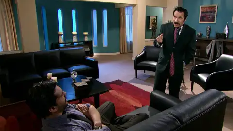 La readmisión de Rebeca por parte de Plutarco es un dardo envenenado La readmisión de Rebeca por parte de Plutarco es un dardo envenenado