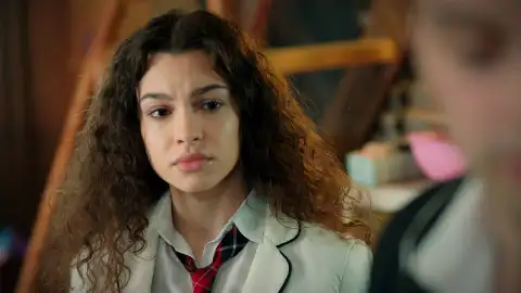 Asiye y Ömer recuerdan a su madre Hatice con tristeza el Día de la Madre Asiye y Ömer recuerdan a su madre Hatice con tristeza el Día de la Madre