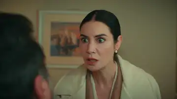 La suerte no acompaña a Akif: Suzan descubre su infidelidad con Nebahat y Şevval termina atropellándolo La suerte no acompaña a Akif: Suzan descubre su infidelidad con Nebahat y Şevval termina atropellándolo