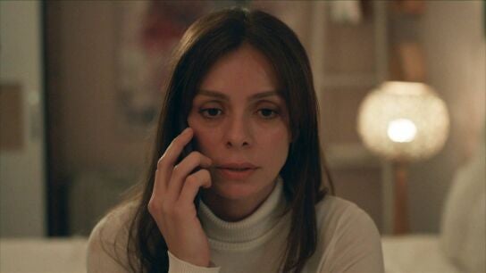 Karsu no cuenta con el apoyo de su marido para la crianza de sus hijos