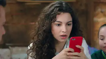 Camino al estrellato: los Eren y sus amigos reciben la propuesta de grabar un disco Camino al estrellato: los Eren y sus amigos reciben la propuesta de grabar un disco