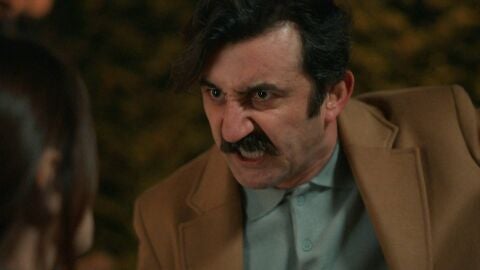 Reha discute acaloradamente con Karsu