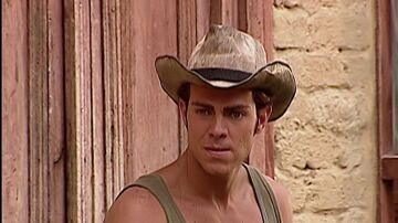 Pasión de gavilanes - Óscar descubre a Juan con Norma y entra en cólera por el peligro que eso supone Pasión de gavilanes - Óscar descubre a Juan con Norma y entra en cólera por el peligro que eso supone