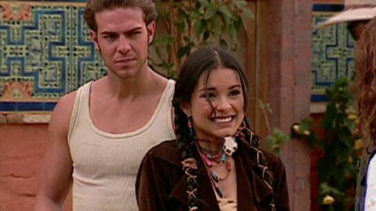 Pasión de gavilanes - Jimena y Óscar regresan de su secuestro y reciben dos bienvenidas muy distintas