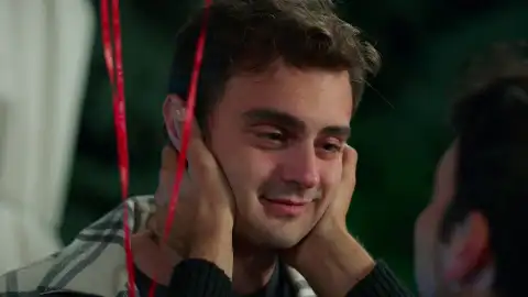 La idea de Oğulcan para que Süsen caiga rendida a los pies de Ömer La idea de Oğulcan para que Süsen caiga rendida a los pies de Ömer