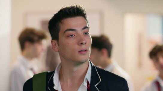 Sarp cree que Lydia siente algo por él