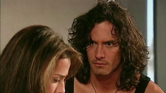 Norma pone fin a su historia de amor con Juan para no hacer sufrir a su madre