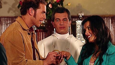 Boda inesperada: Jimena y Óscar se casan en secreto pese a la oposición de sus familias