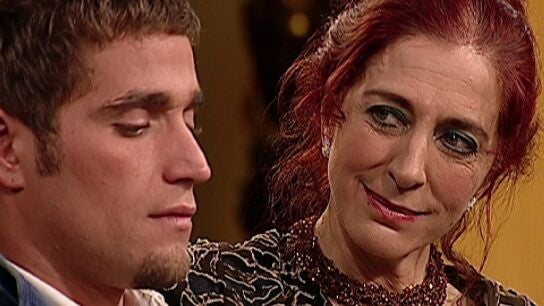 Pasi&oacute;n de gavilanes - Eduvina Trueba y Franco Reyes anuncian su compromiso, ante el asombro de todo