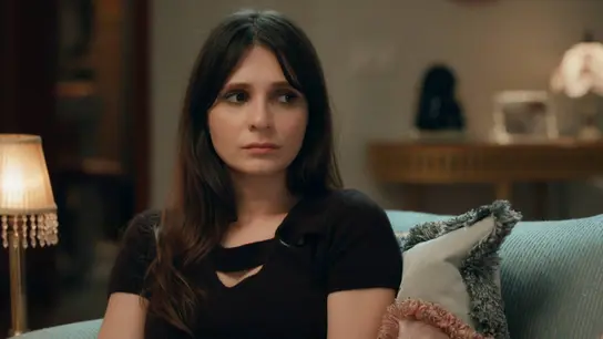Irmak está metida en un buen lío por culpa de su marido Adnan Irmak está metida en un buen lío por culpa de su marido Adnan