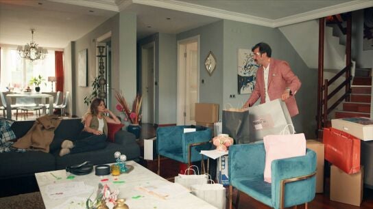 Karsu gasta mucho dinero en decoración para la casa