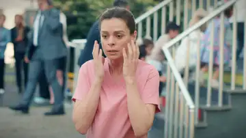 Karsu se infiltra en el colegio de sus hijos y vive un momento aterrador Karsu se infiltra en el colegio de sus hijos y vive un momento aterrador