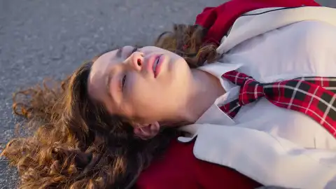 La tragedia vuelve a cebarse con los hermanos Eren: un disparo acaba con la vida de Asiye La tragedia vuelve a cebarse con los hermanos Eren: un disparo acaba con la vida de Asiye